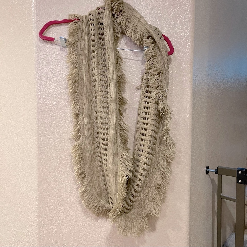 Knit infinity scarf